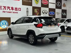 2022 Toyota Yaris L Zhixuan X 1.5L CVT Luxury Plus, белый — фото 4
