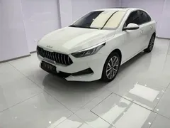 2021 Kia Cerato 1.5L CVT Fashion, белый — фото 1