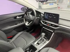 2021 Kia Cerato 1.5L CVT Fashion, белый — фото 20