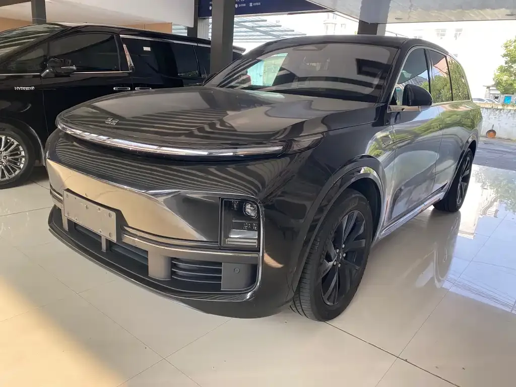 2023 Li Auto L8