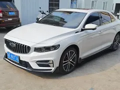 2023 Geely Preface 1.5TD Kunlun, белый — фото 1