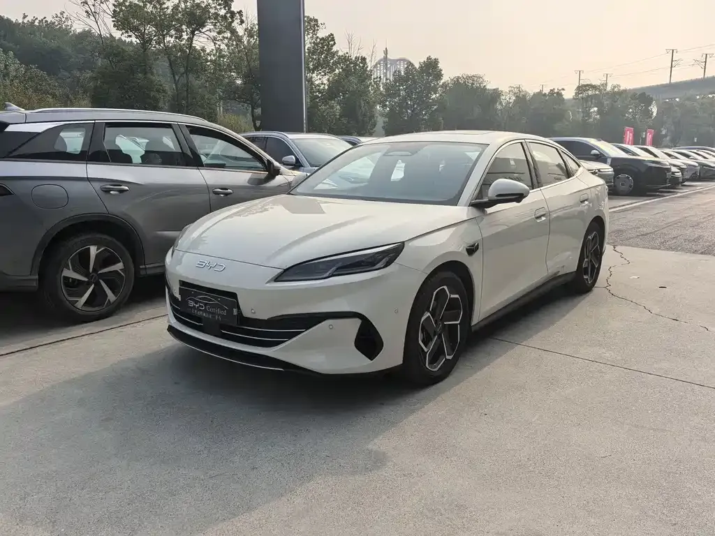 2025 BYD Seal 06 DM-i PHEV Smart Driving 120KM Flagship