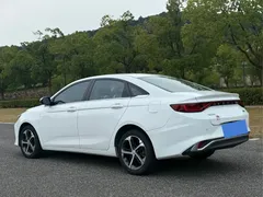 2022 Geely Emgrand L 1.4T CVT Ultimate, белый — фото 5