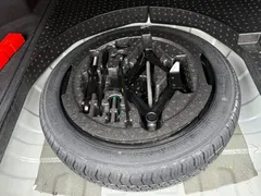2022 Geely Emgrand L 1.4T CVT Ultimate, белый — фото 12