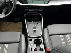 2023 Audi A3L Limousine 35 TFSI Fashion Sport, белый — фото 11