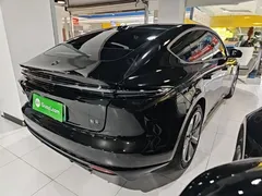 2025 Nio ET5 75kWh, чёрный — фото 7