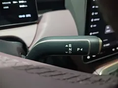 2025 Nio ET5 75kWh, чёрный — фото 14