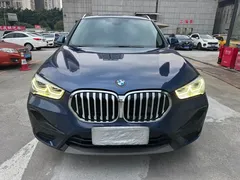 2021 BMW X1 Leading, синий — фото 2