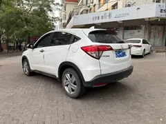 2022 Honda Vezel 1.5L CVT Elite, белый — фото 6