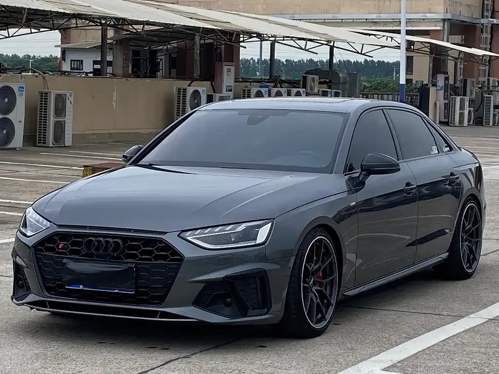 2022 Audi A4L 45 TFSI quattro Select Dynamic