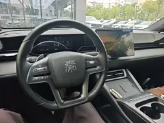 2025 BYD Qin L EV 545km Superior — фото 10
