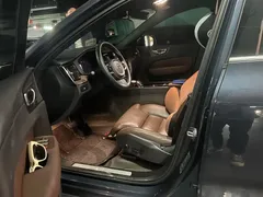 2024 Volvo XC60 4WD Zhiyuan Luxury, чёрный — фото 4