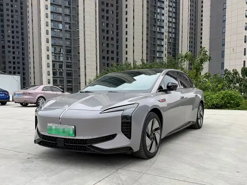 2025 Hongqi EH7 640 4WD