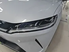 2024 BYD Yuan UP 401km Leading — фото 24