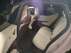 2025 Zeekr X 5 seats Long Range, чёрный — фото 13