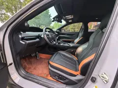 2022 Changan UNI-V 1.5T Premium — фото 4