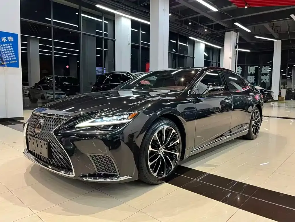 2021 Lexus LS 500h Executive