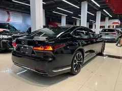 2021 Lexus LS 500h Executive, чёрный — фото 3