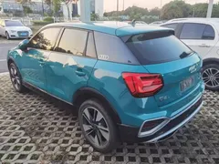 2022 Audi Q2L 35 TFSI Fashion, синий — фото 6