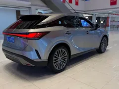 2023 Lexus RX 350h 4WD — фото 13