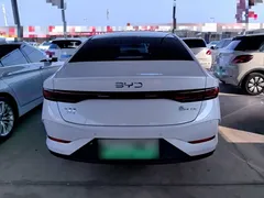 2025 BYD Qin PLUS DM-i PHEV Smart Driving 55km Leading, белый — фото 6