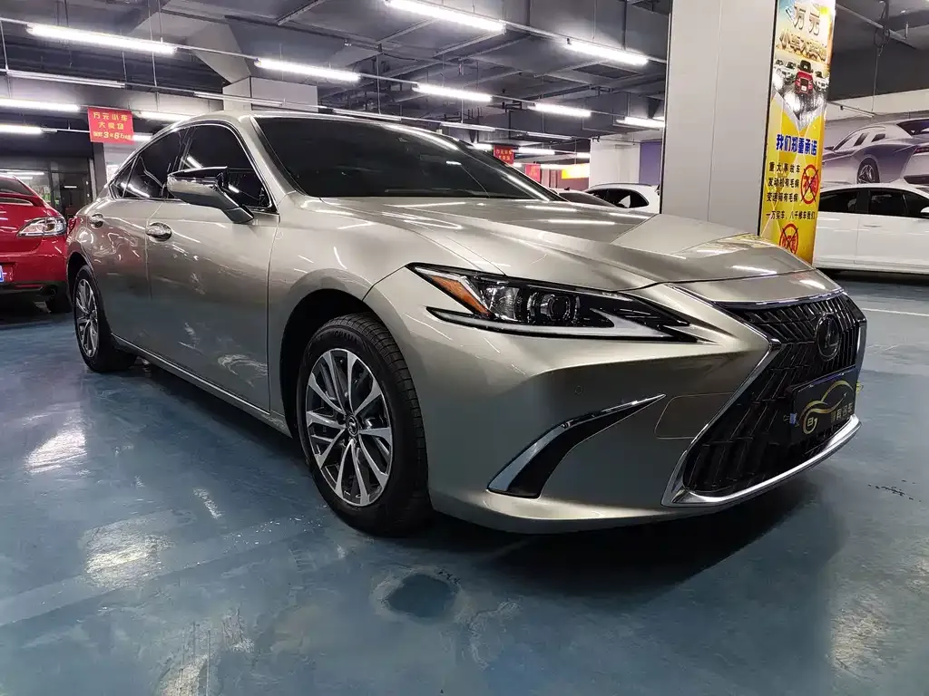 2021 Lexus ES 200 Excellence