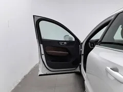 2022 Volvo XC60 4WD Zhiyi Luxury, белый — фото 8