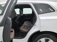 2022 Volvo XC60 4WD Zhiyi Luxury, белый — фото 15