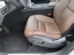 2022 Volvo XC60 4WD Zhiyi Luxury, белый — фото 20