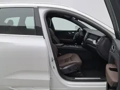 2022 Volvo XC60 4WD Zhiyi Luxury, белый — фото 23