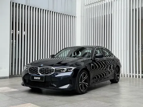 2023 BMW 3 Series 325i M Sport Package