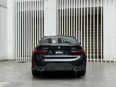 2023 BMW 3 Series 325i M Sport Package, чёрный — фото 11