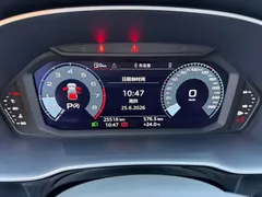 2022 Audi Q3 35 TFSI Sport, белый — фото 10