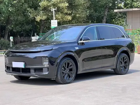 2023 Li Auto L8