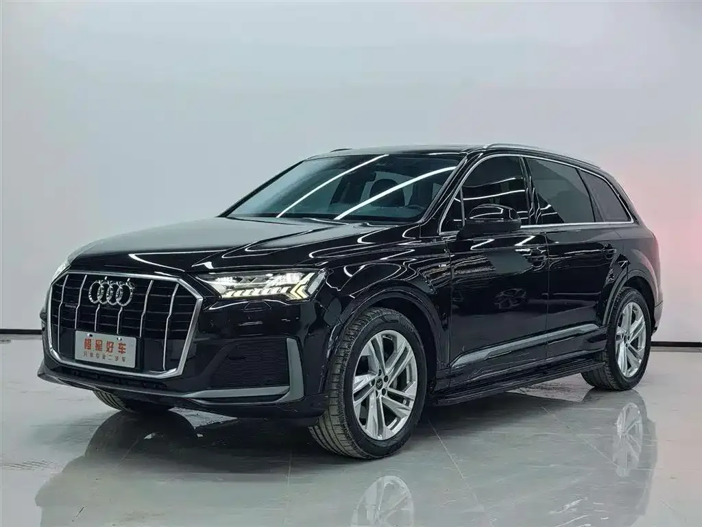2023 Audi Q7 45 TFSI quattro S line Sport