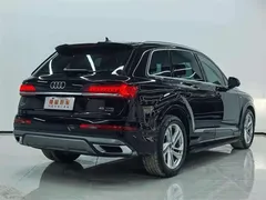 2023 Audi Q7 45 TFSI quattro S line Sport, чёрный — фото 4