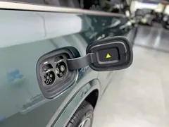 2025 Li Auto L9 Smart Refresh, зелёный — фото 12