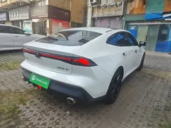 2023 Changan UNI-V 1.5T Smart Pilot, белый — фото 7