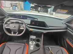 2023 Changan UNI-V 1.5T Smart Pilot, белый — фото 10