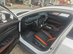2023 Changan UNI-V 1.5T Smart Pilot, белый — фото 16