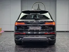 2023 Audi Q7 55 TFSI quattro S line Sport, чёрный — фото 8
