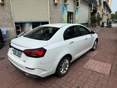 2021 Geely Emgrand UP 1.5L CVT Luxury, белый — фото 9