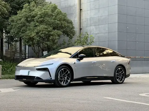 2024 Xpeng P7+ Ultra Long Range Max