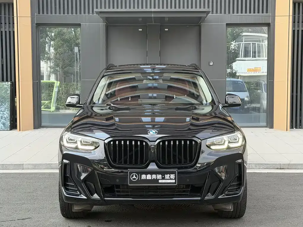 2022 BMW X3 Leading M Night Package