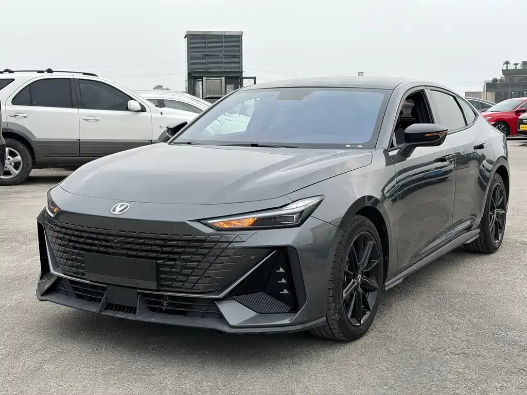 2023 Changan UNI-V 1.5T Premium