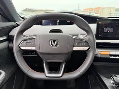 2023 Changan UNI-V 1.5T Premium — фото 5