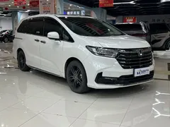 2022 Honda Odyssey 2.0L e:HEV, белый — фото 3