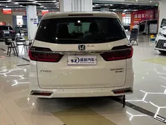 2022 Honda Odyssey 2.0L e:HEV, белый — фото 5
