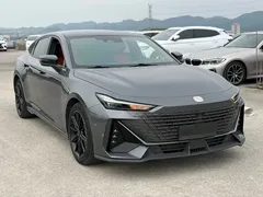 2023 Changan UNI-V 1.5T Premium — фото 3