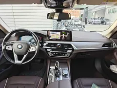 2021 BMW 5 Series 530Li Luxury Package, чёрный — фото 8